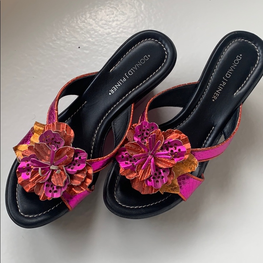 Donald J Pliner Flower Wedges